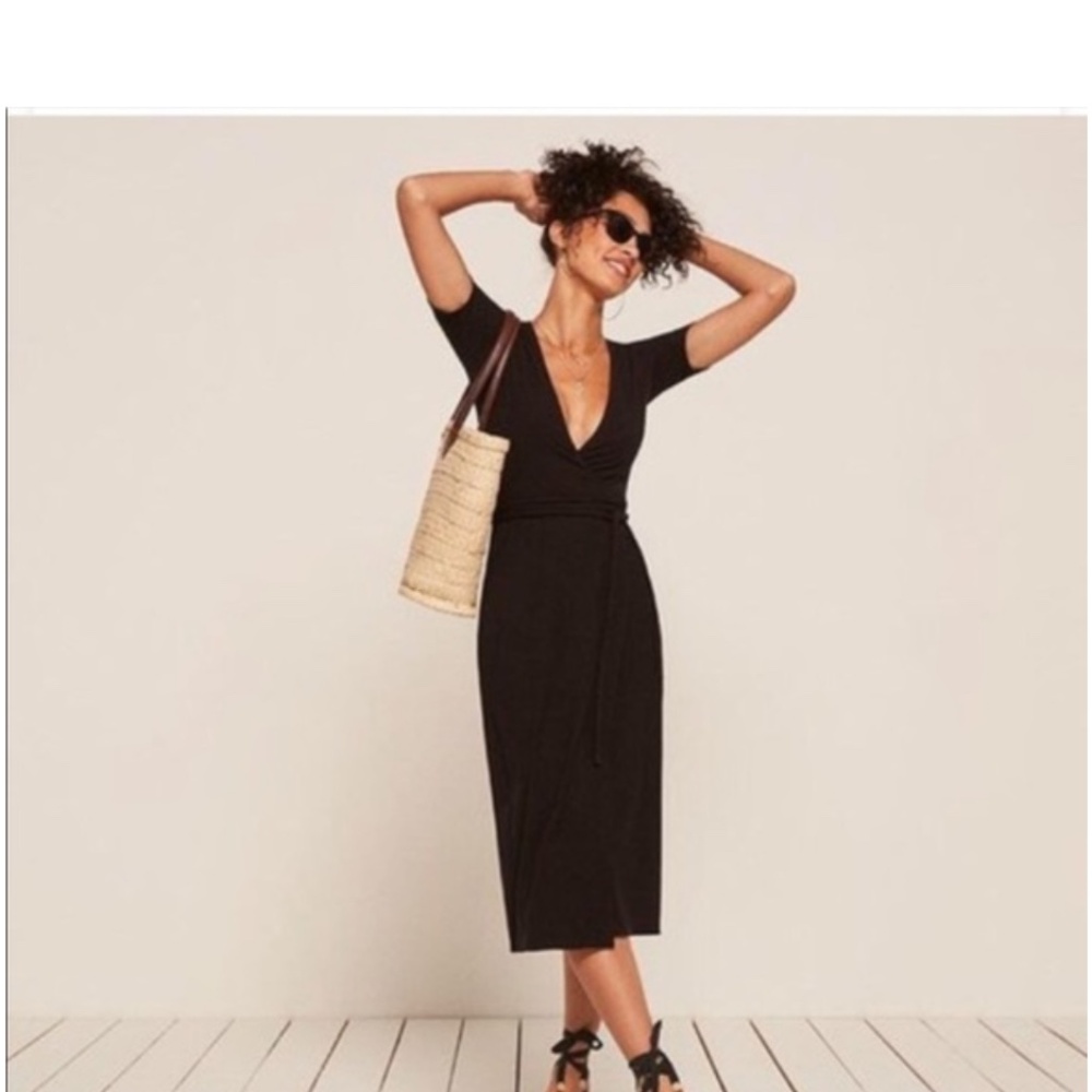 Reformation Britton dress xs black wrap